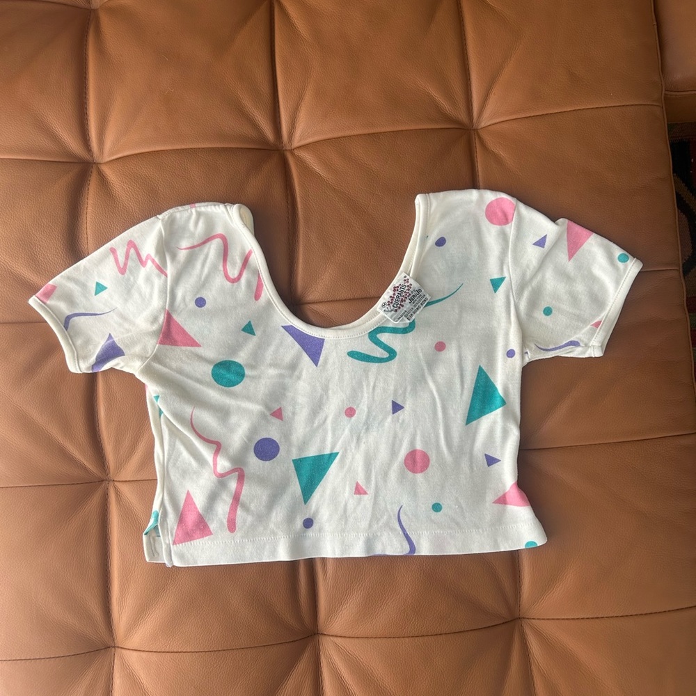 Vintage 80s Memphis design crop shirt